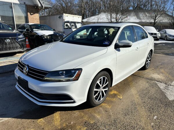 2017 Volkswagen Jetta SE 1.4T - Image 1