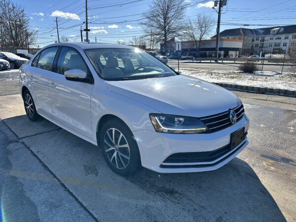 2017 Volkswagen Jetta SE 1.4T - Image 4