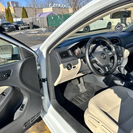 2017 Volkswagen Jetta SE 1.4T - Image 9