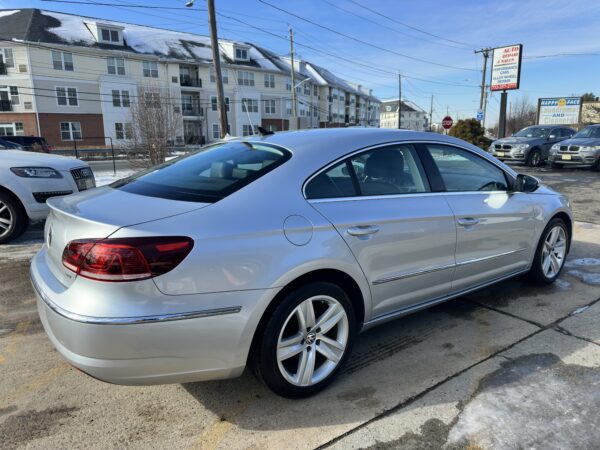 2014 Volkswagen CC Sport - Image 5