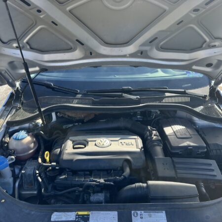 2014 Volkswagen CC Sport - Image 13
