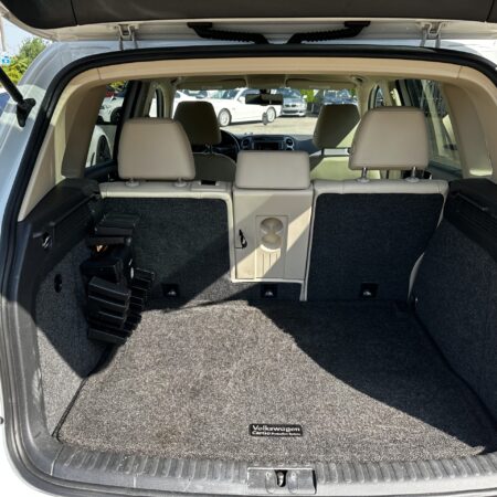2016 Volkswagen Tiguan 2.0T 4Motion Sport Utility 4D - Image 9