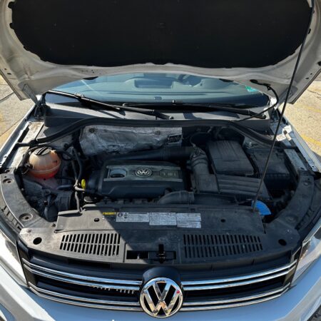 2016 Volkswagen Tiguan 2.0T 4Motion Sport Utility 4D - Image 10