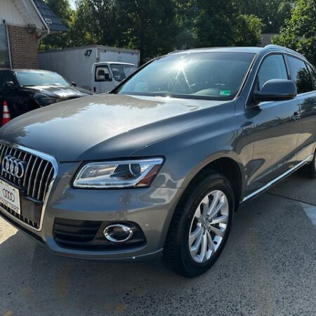 2013 AUDI Q5 2.0T Quattro Premium Plus