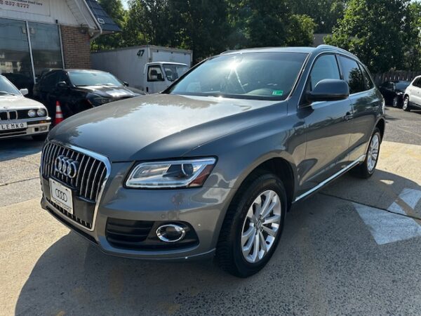 2013 AUDI Q5 2.0T Quattro Premium Plus - Image 1