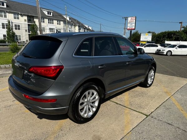 2013 AUDI Q5 2.0T Quattro Premium Plus - Image 4