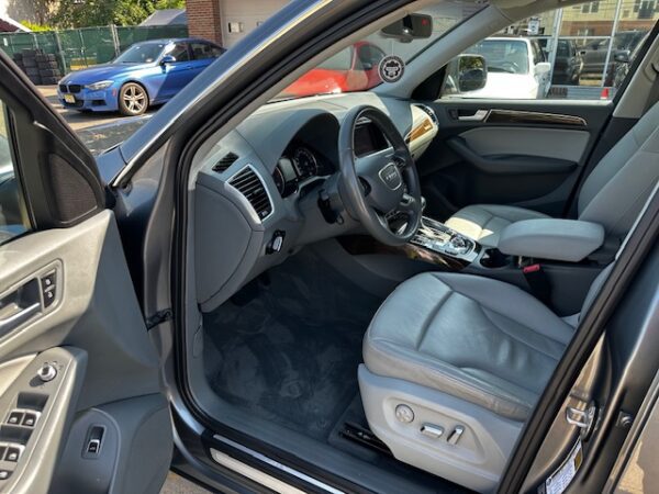 2013 AUDI Q5 2.0T Quattro Premium Plus - Image 6