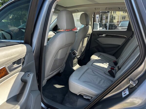 2013 AUDI Q5 2.0T Quattro Premium Plus - Image 7