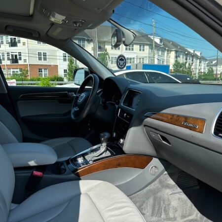 2013 AUDI Q5 2.0T Quattro Premium Plus - Image 8