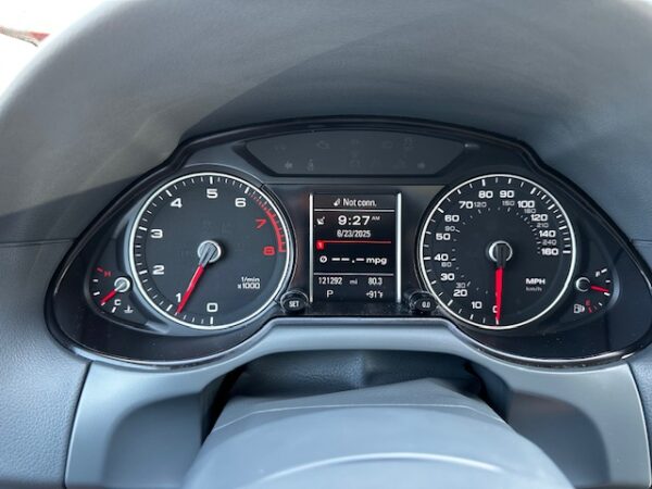 2013 AUDI Q5 2.0T Quattro Premium Plus - Image 10