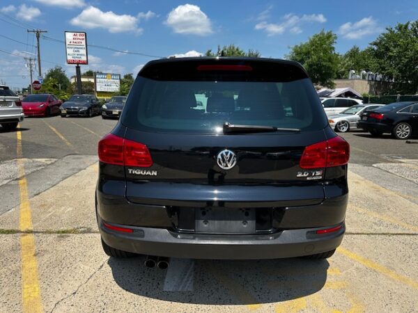 2014 Volkswagen Tiguan R-LINE 4Motion - Image 8