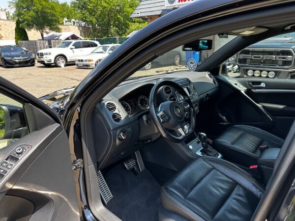 2014 Volkswagen Tiguan R-LINE 4Motion - Image 4